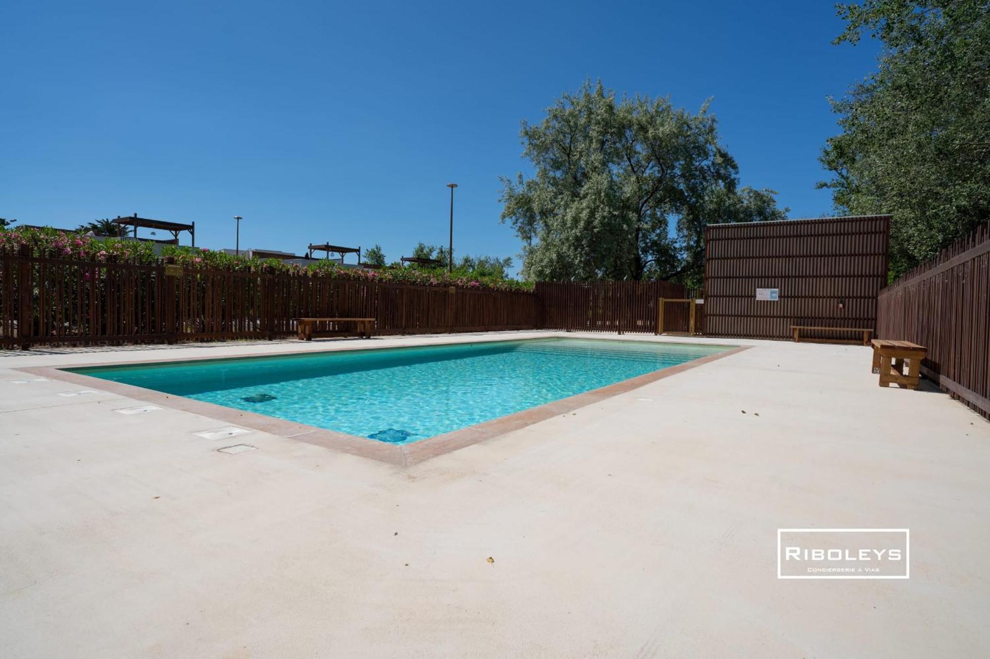 Superbe T3 Climatise Avec Wifi A 400M De La Plage Vias Luaran gambar